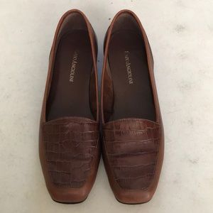 ENZO ANGIOLINI LEATHER LOAFERS